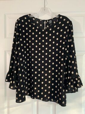 Bobeau Black with Cream Polka Dot Ruffle Sleeve Top XL Lightweight 3/4 Sleeve